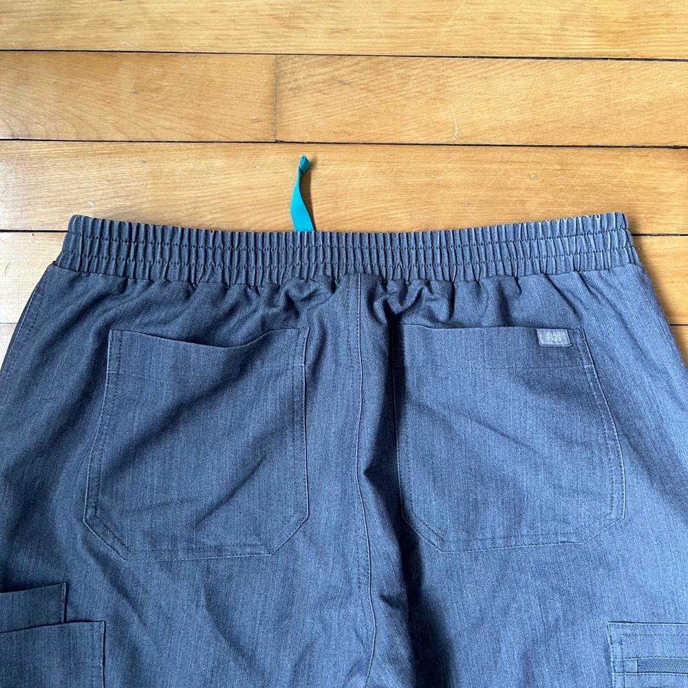 FIGS Technical Collection Graphite Grey Scrub Pants Petite Medium Drawstring - Picture 4 of 7